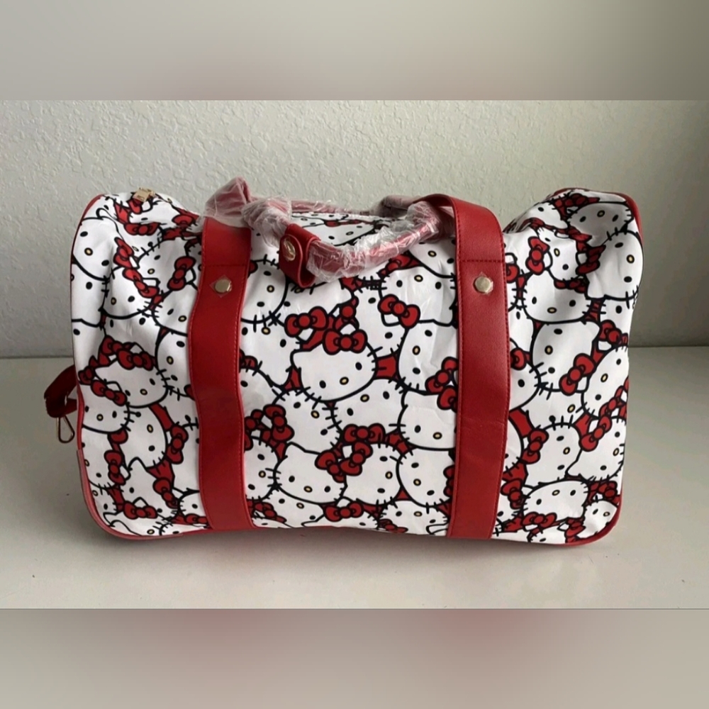 NWT Hello Kitty Red White Weekender Overnight Bag Duffle Bag Travel Tote Strap